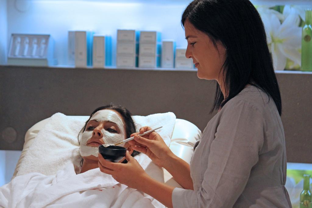 Spa & Relax Hotel Erika 蒂鲁罗 外观 照片