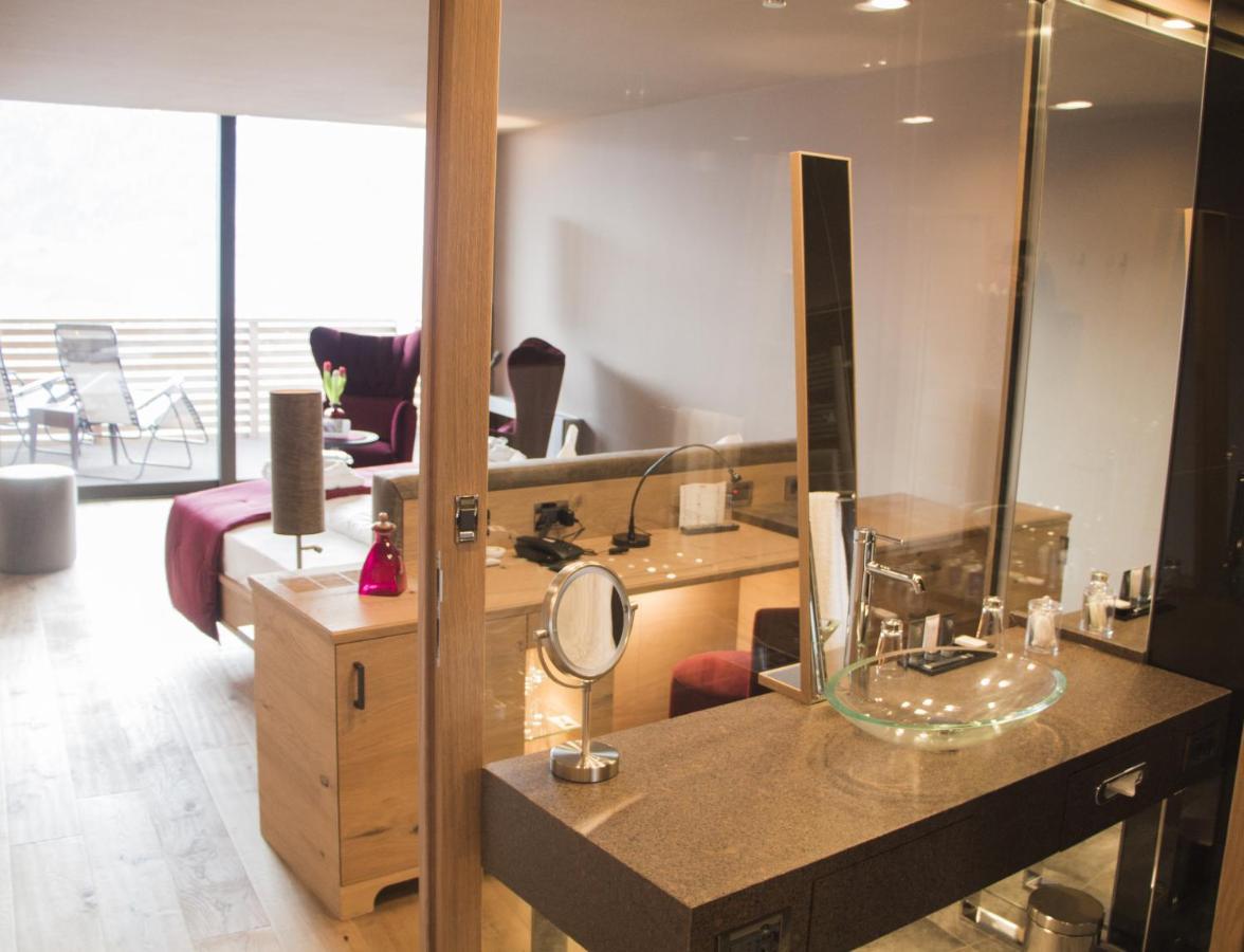 Spa & Relax Hotel Erika 蒂鲁罗 外观 照片